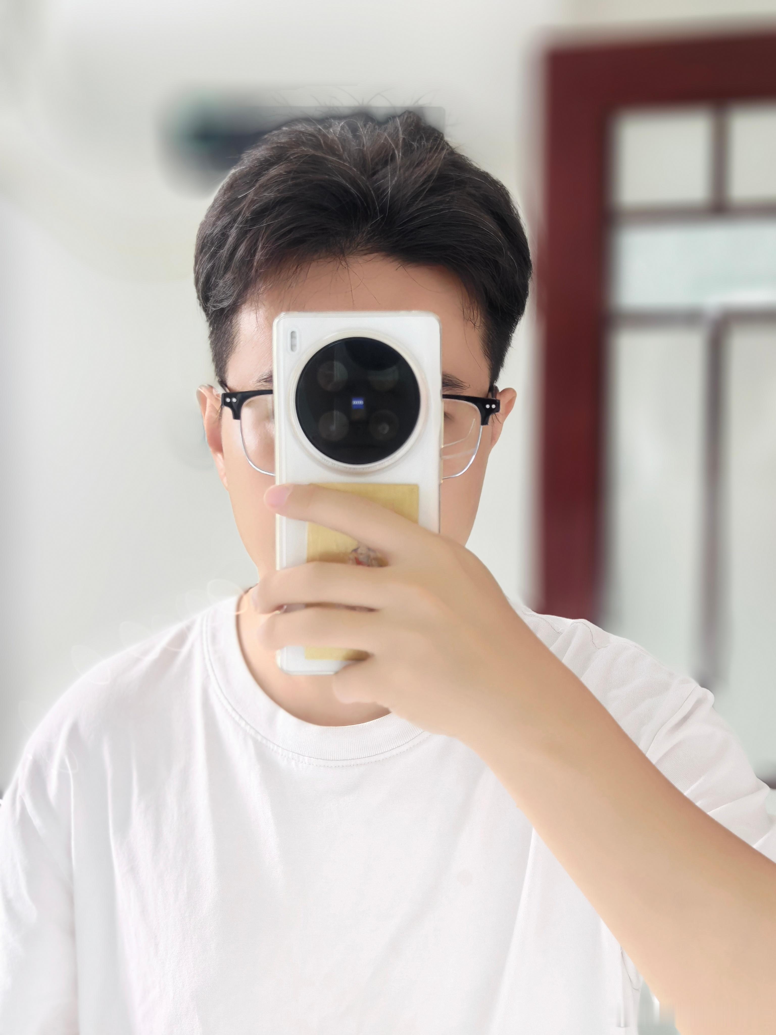 再过13年第一批90后就50岁了我这马上40的80后表示很慌现在白头发都冒出来一