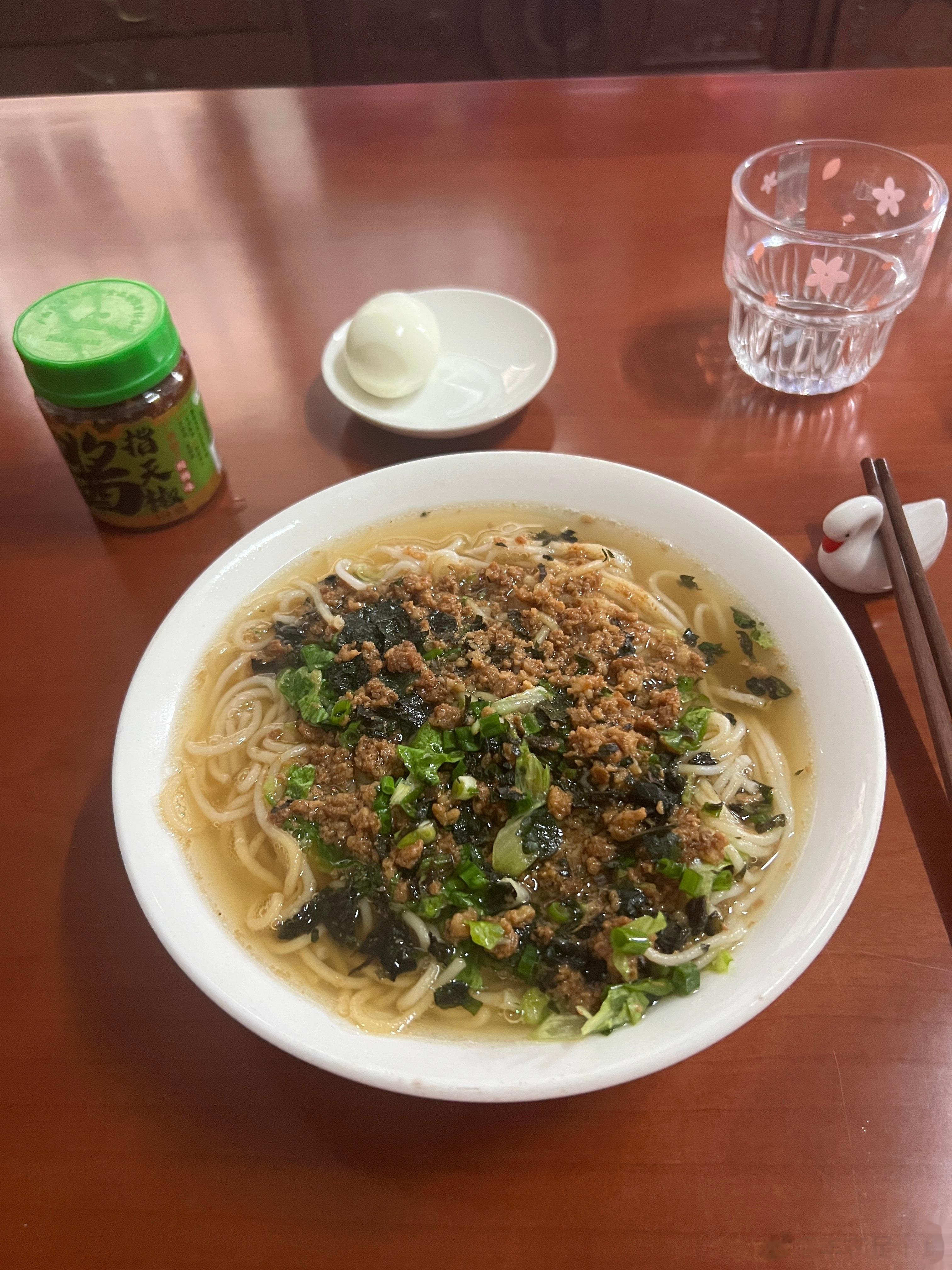 #广西特色早餐# 生榨米粉 酸梅辣椒酱 ​​​