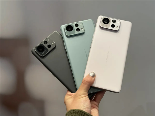 又一家手机品牌离开，华硕手机退场：未来不再推出新机 