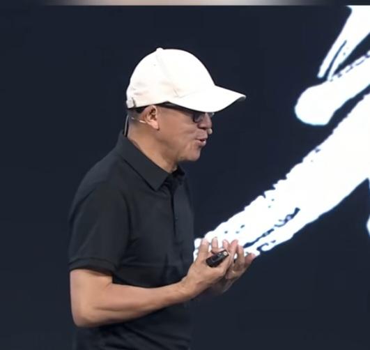 和老板永远“频道不同”？“新东方吐槽”背后：一个顶级思维，破解你付出失衡、不被看