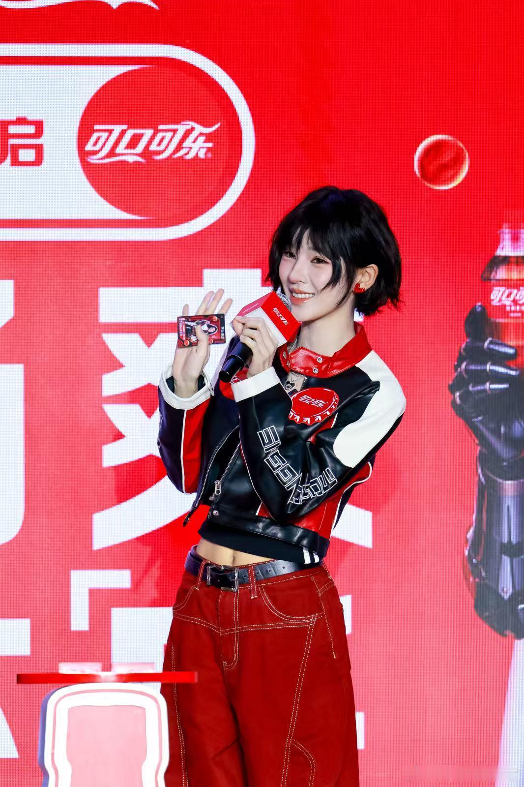 杨迪张予曦充乐侠来了 杨迪张予曦这趟扫楼太会了。两个人分头行动又默契配合，一个负