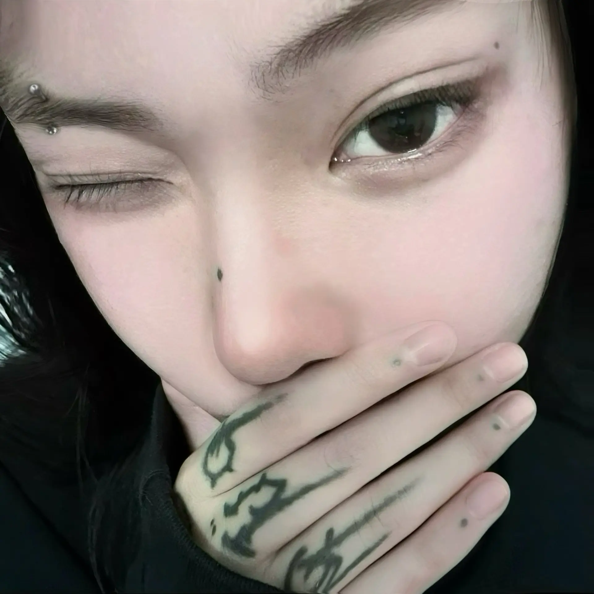 只求荣华富贵 不求一丝真情