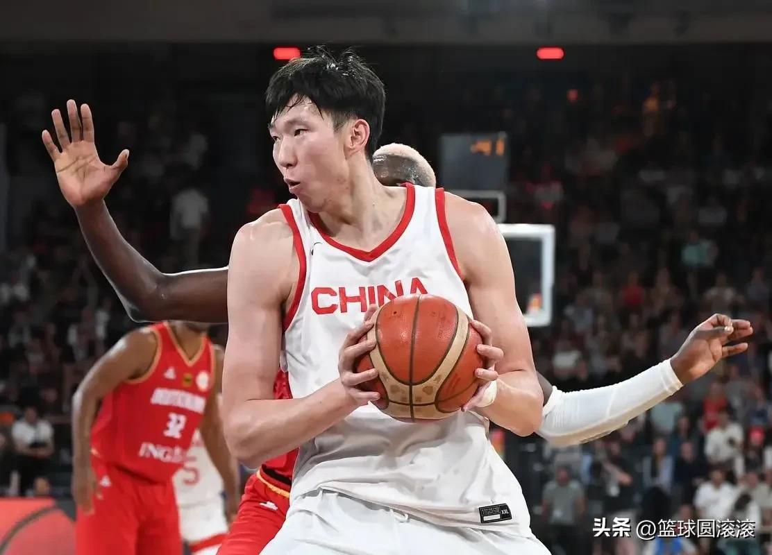 这是什么情况？他怎么又受伤了？

说真的，虽然很多球迷都不认可我们的内线球员周琦