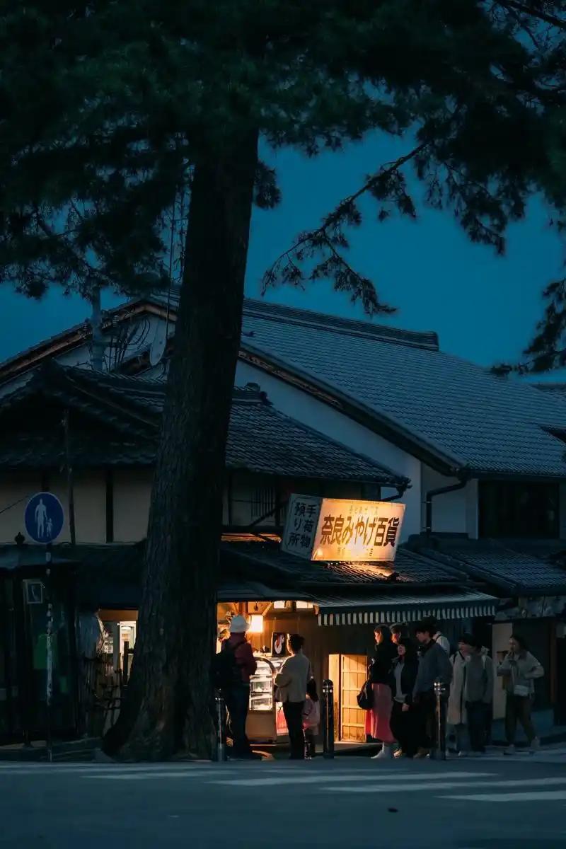 日本制造业最后一个高地，化工业终于扛不住了，出现崩塌的趋势，这就是跟在美国后面制