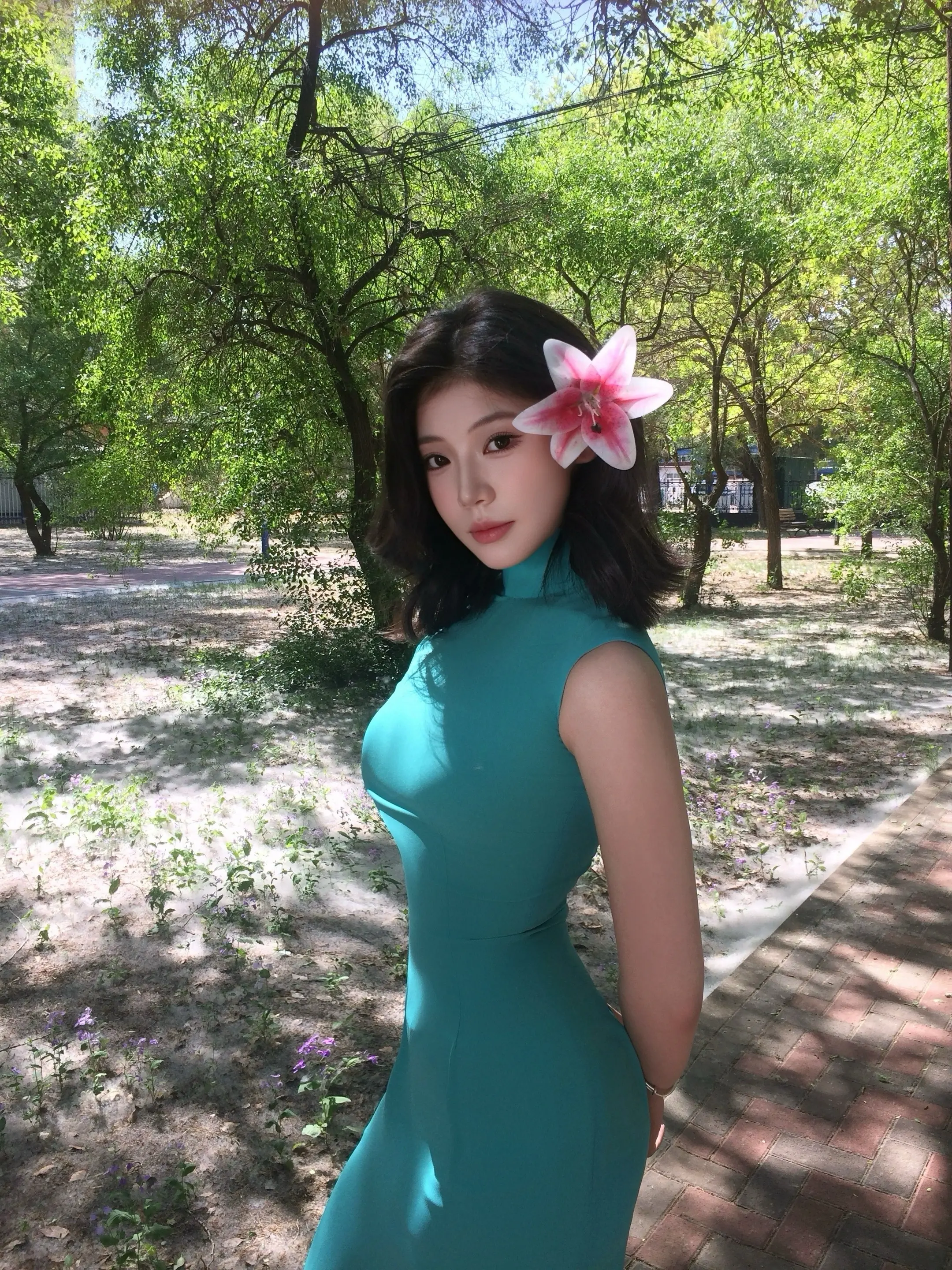 一厢旧梦悠悠苦我心。