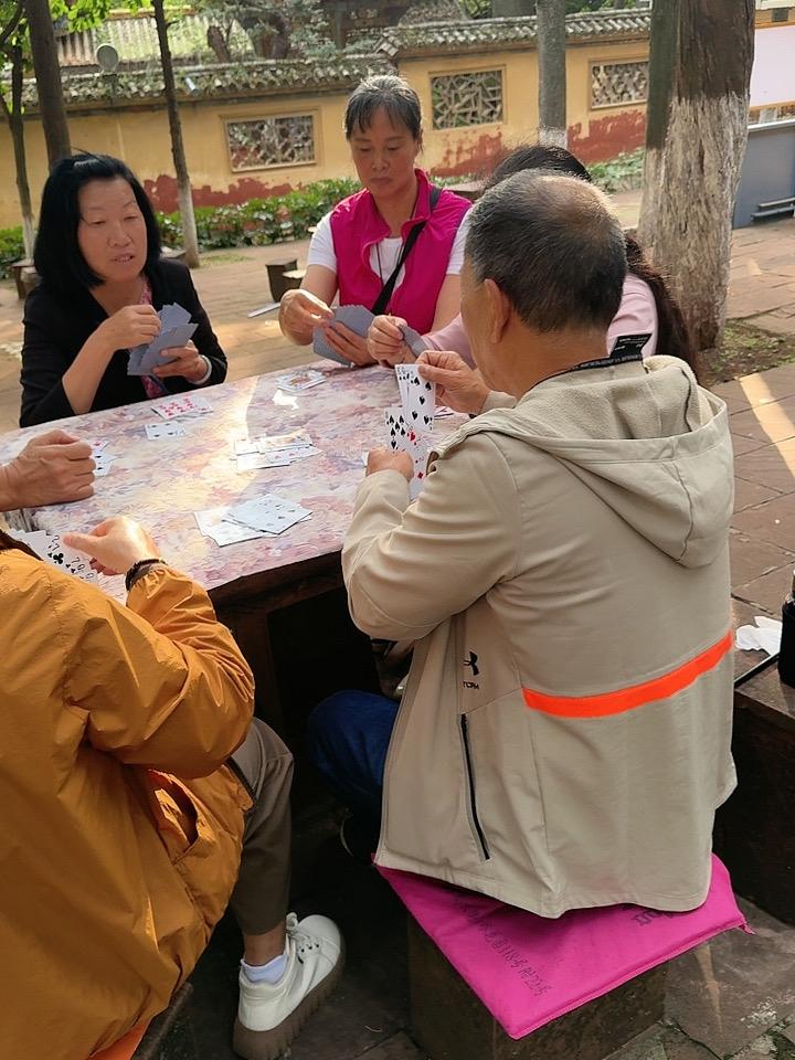 谁说女人都是一样的？

在我一生当中，女人是千变万化的，不是说每个女人不一样，就