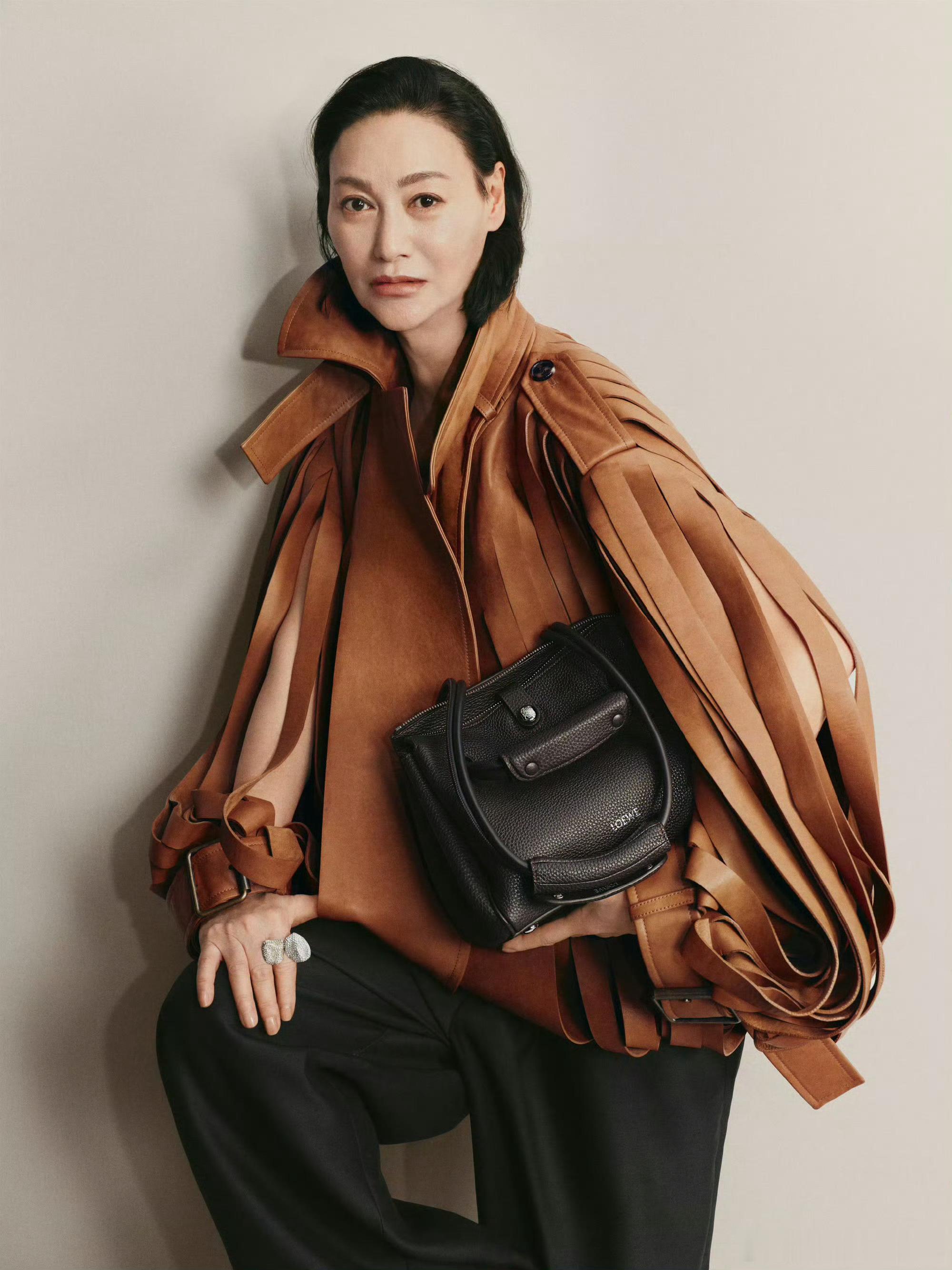 惠英红出任 LOEWE 品牌代言人🎉恭喜红姐！  惠英红65岁代言LOEWE 