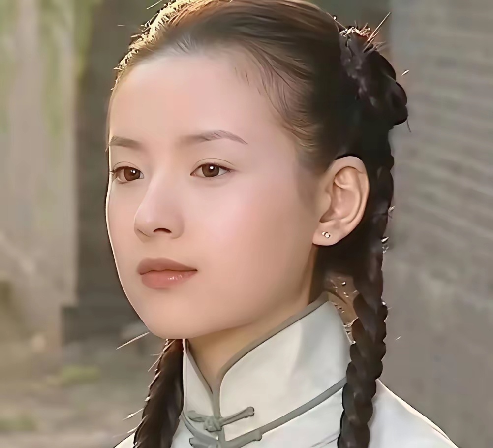 真的搞不懂为啥在《金粉世家》里面，当时论颜值，白秀珠就是输给了冷清秋 