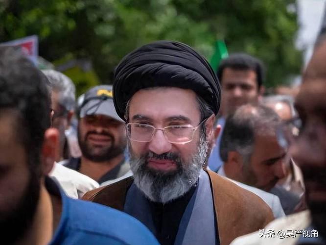 今天咱们来聊聊新当选的伊朗新最高领袖穆杰塔巴·哈梅内伊，好多人说这是“子承父业”