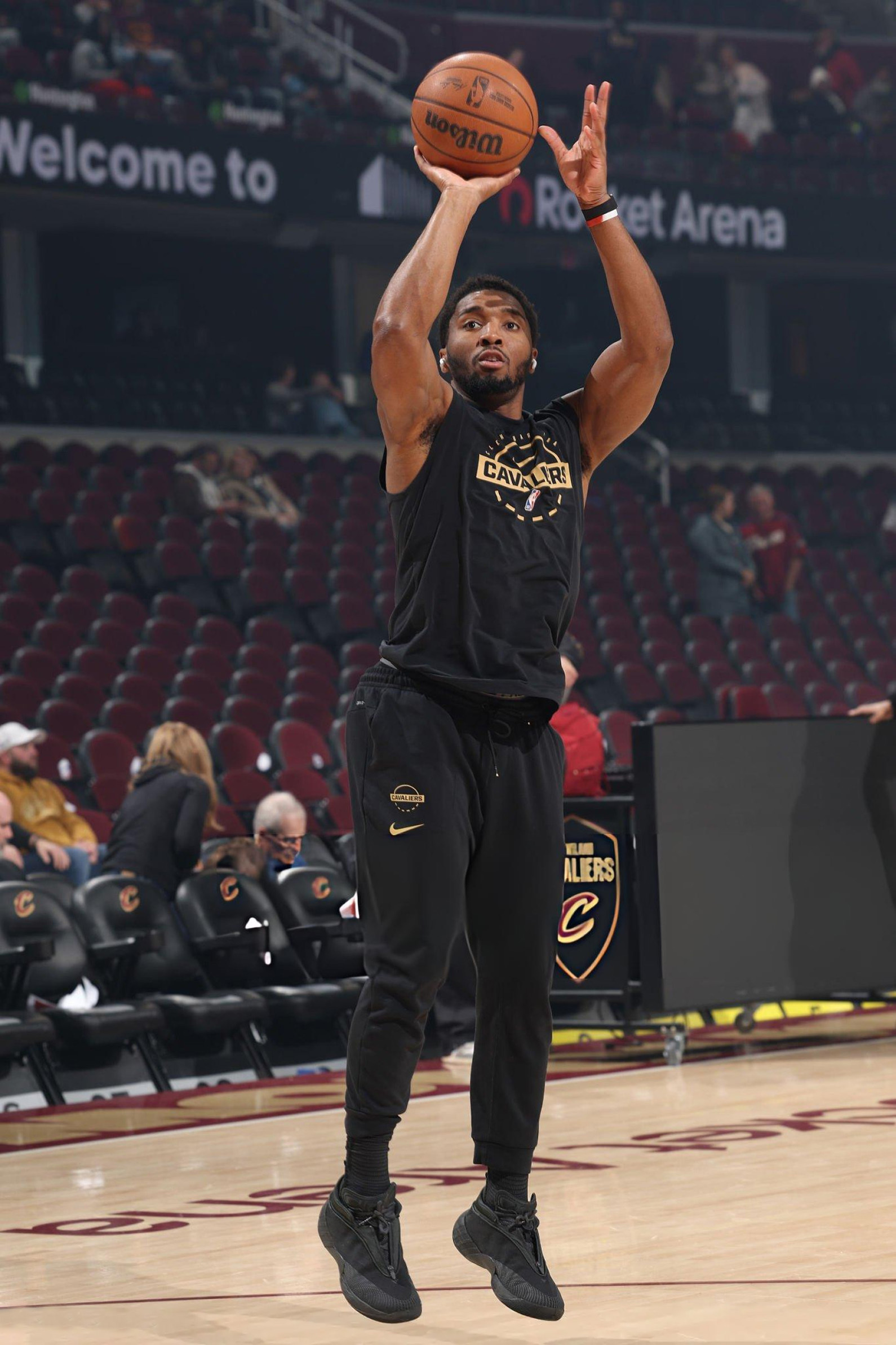 多诺万·米切尔 · adidas D.O.N.ISSUE 717+2+7+2+1