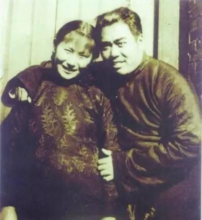 1941年6月，身怀六甲的王志芳牵着女儿，闯进宪兵司令部，面对持枪的日军，毫不畏