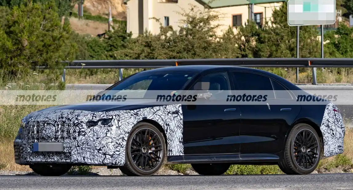 AMG也算是认清了现实，新款AMG S 63会回归4.0T双涡轮增压V8发动机搭