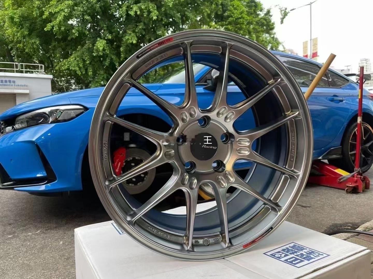 ENKEI GTC02 1880 +35 5-114.3 HYPER SILVE