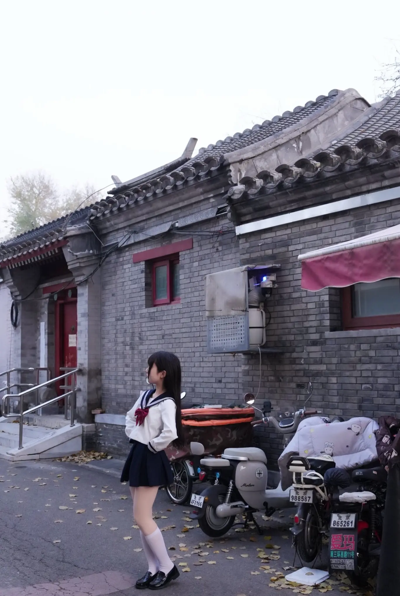 等到了冬天，我们在北京胡同散步好不好。