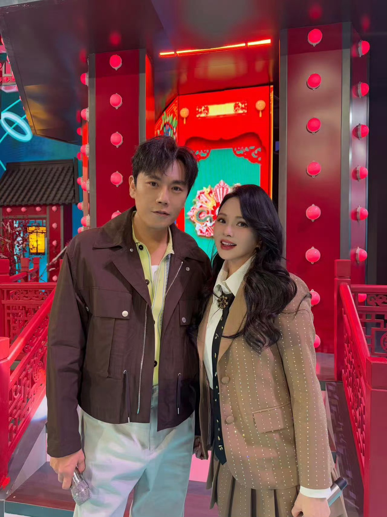 伊能静说有孩子后没和秦昊单独旅行为人父母总有取舍，十年缺席二人旅行藏满育儿日常。