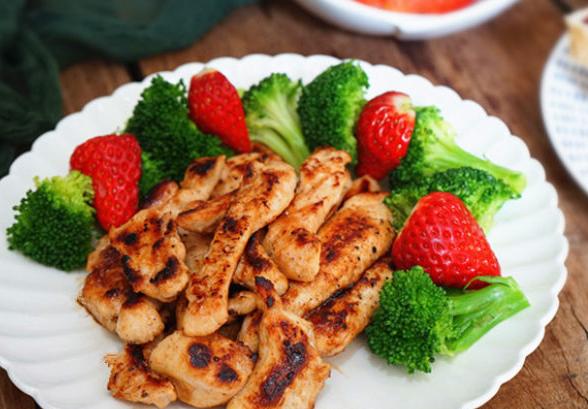 减肥最难坚持的就是“委屈”了自己那张吃货般的嘴！美食当前，“吃了这顿之后就减肥”