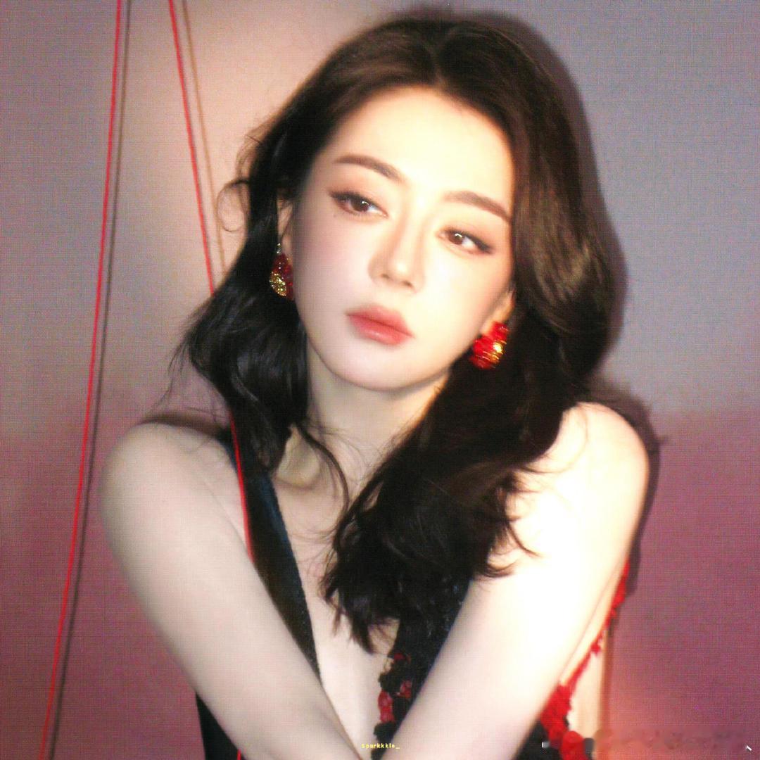 迪丽热巴确认出席时装周迪丽热巴九月有见面会时装周终于等到迪丽热巴九月行程！香辣狂