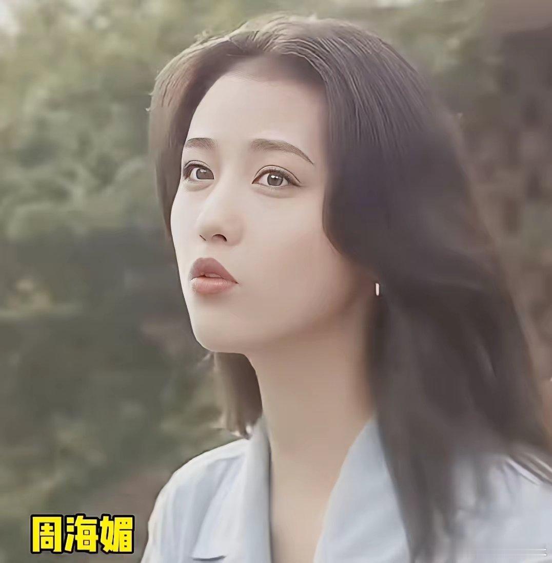 周海媚，李小冉和张柏芝，三人同样是21岁，你觉得谁更美呢？ 