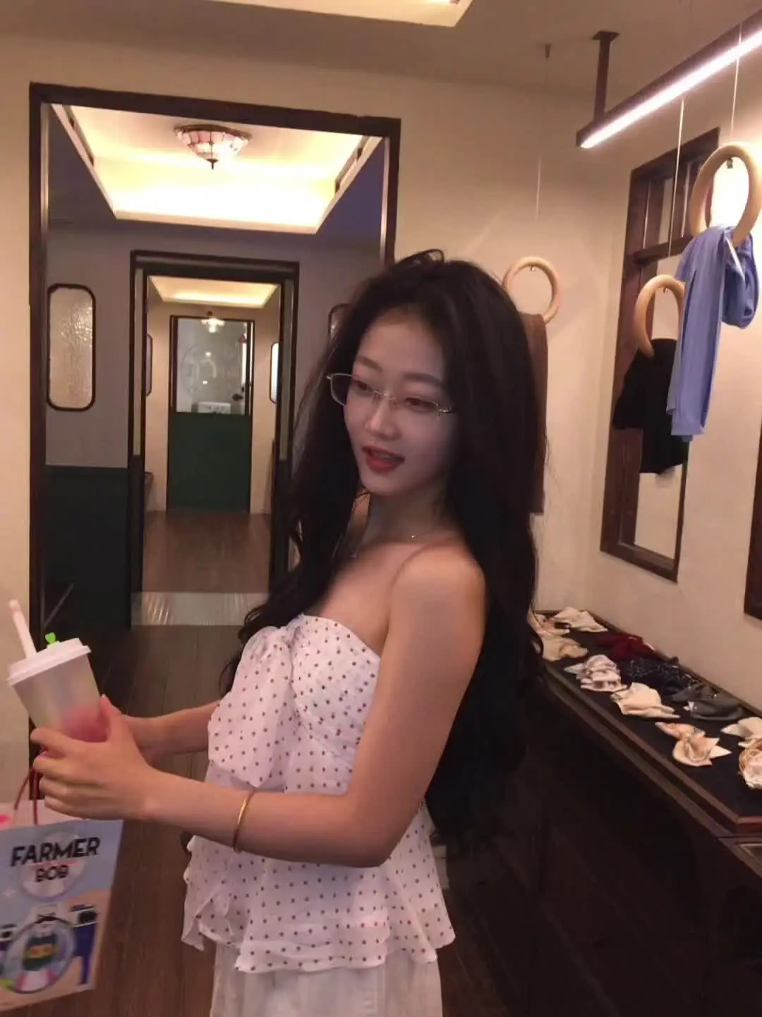 感情有什么好讲的 谁在你最需要的时刻出现 谁就是对的人