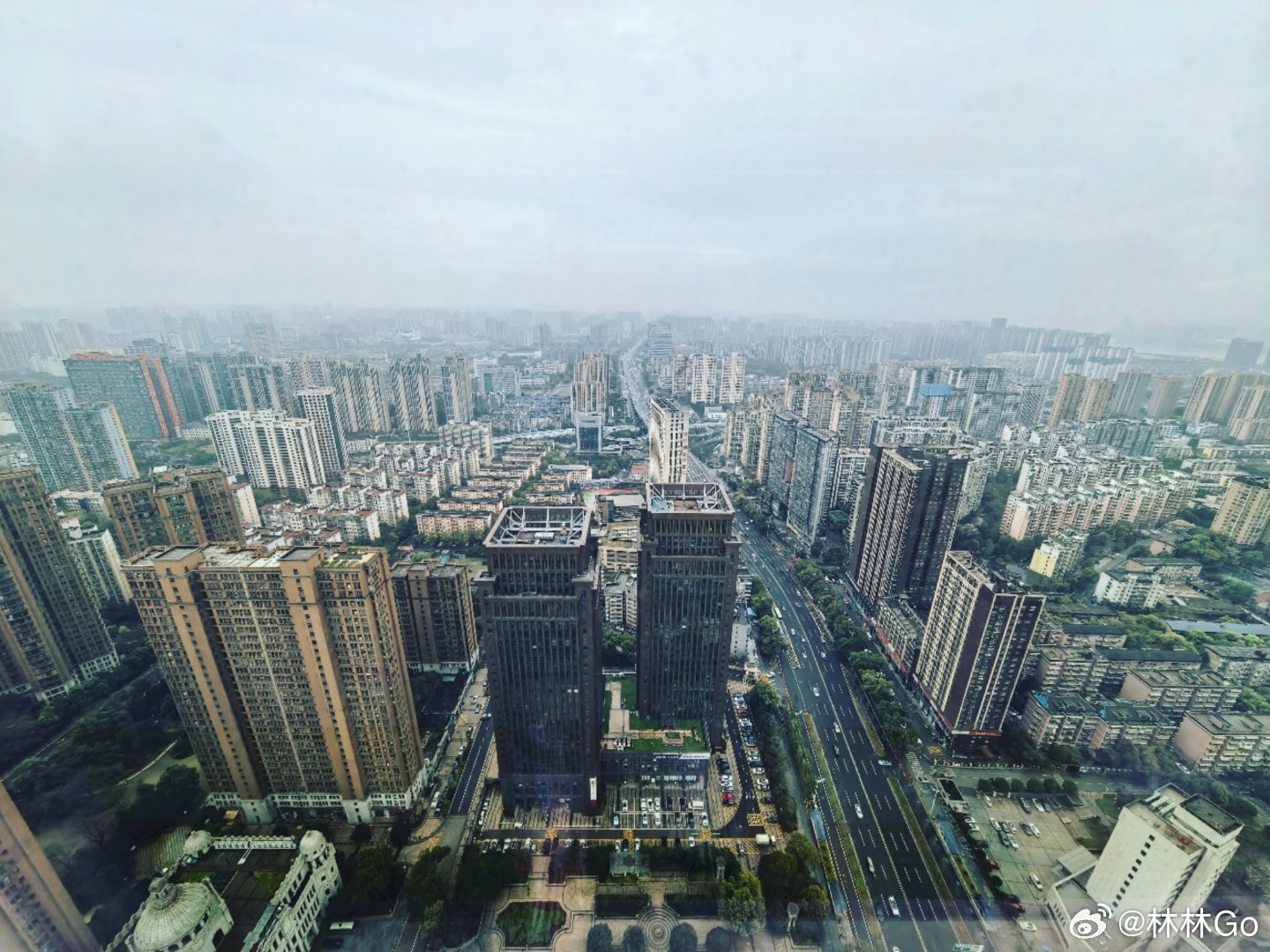 哎呀，最喜欢吃巧克力了。这牌子是巧克力做的，长沙真不错。 