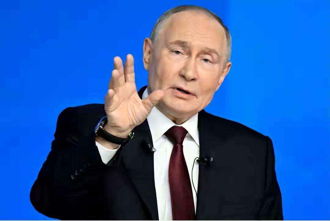 普京突然放话！俄愿结束乌危机，但这3个信号藏着关键博弈
 
刚刷到条大消息！俄罗