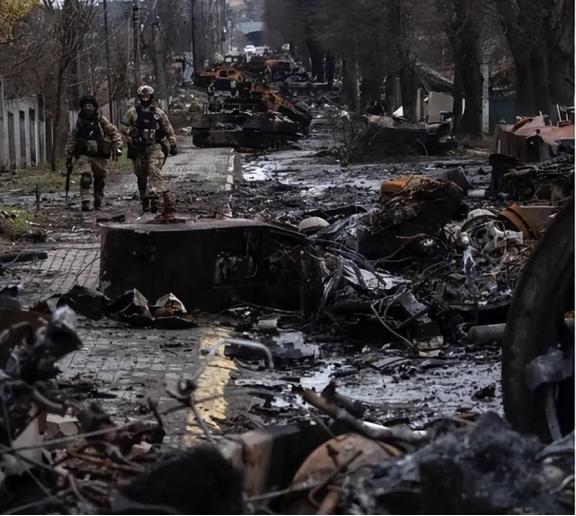 俄罗斯用血淋淋的教训告诉东方大国，一旦为了国家利益决定动用武力，那攻击目标就没有