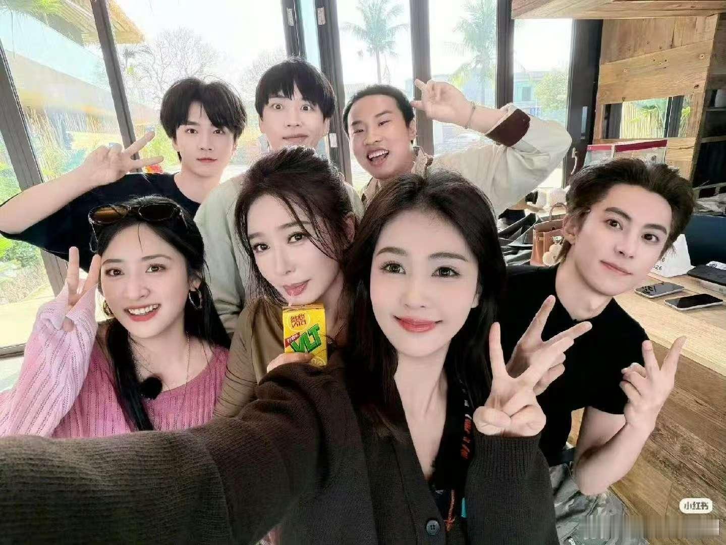 湖南卫视芒果TV调整周末编排得知湖南卫视周末综艺停播，少了娱乐，却多了对生命敬畏