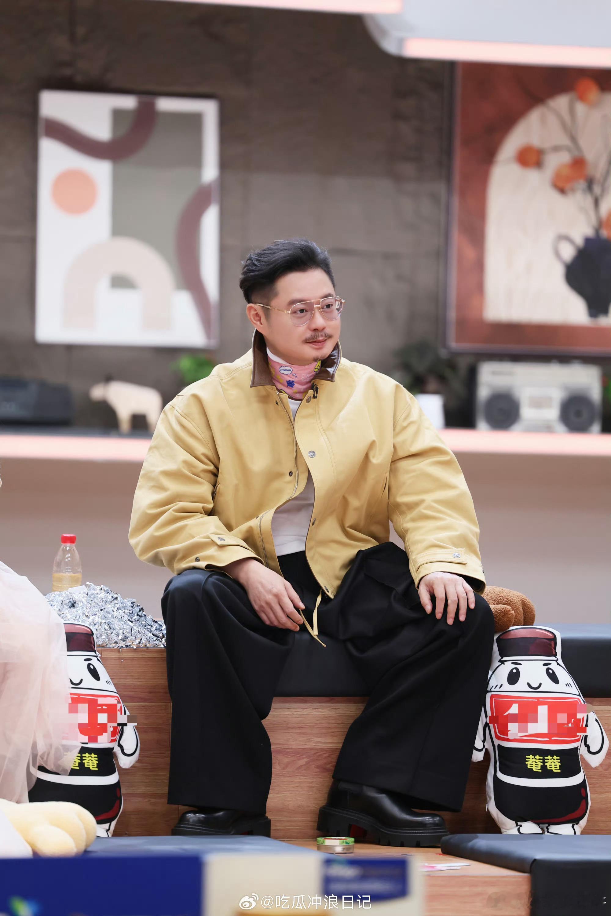 华语乐坛老来得老 叔圈跨界天花板！魏翔音综表现一次比一次稳，《彩蛋》与小沈阳合作