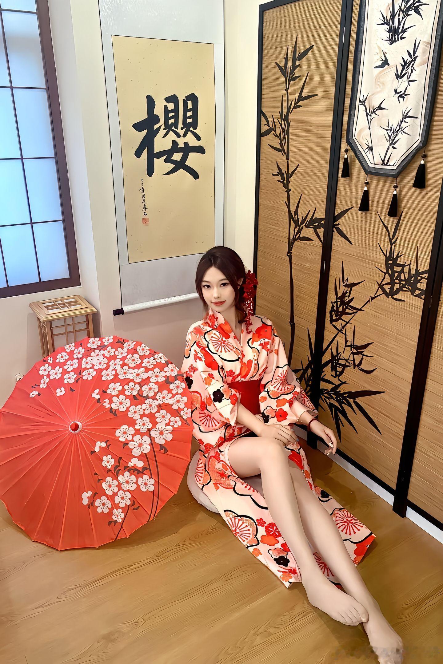 肉色丝袜袜尖透明，搭配红色和服，日系少女风～ ​​​