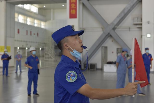 月亮 太空物流公司再发货，天和核心舱喜签收