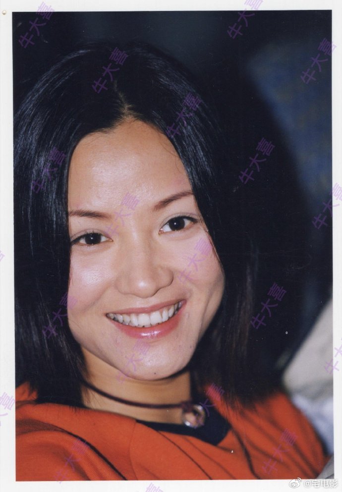 瞿颖 气血充盈的美  松弛又有力量，自信又大方，瞿颖这种美，越看越上头。 