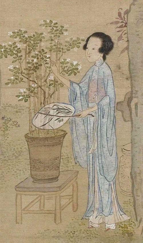 上联：花养前院常偷色
下联：[玫瑰]

网络图片/诚谢侵删