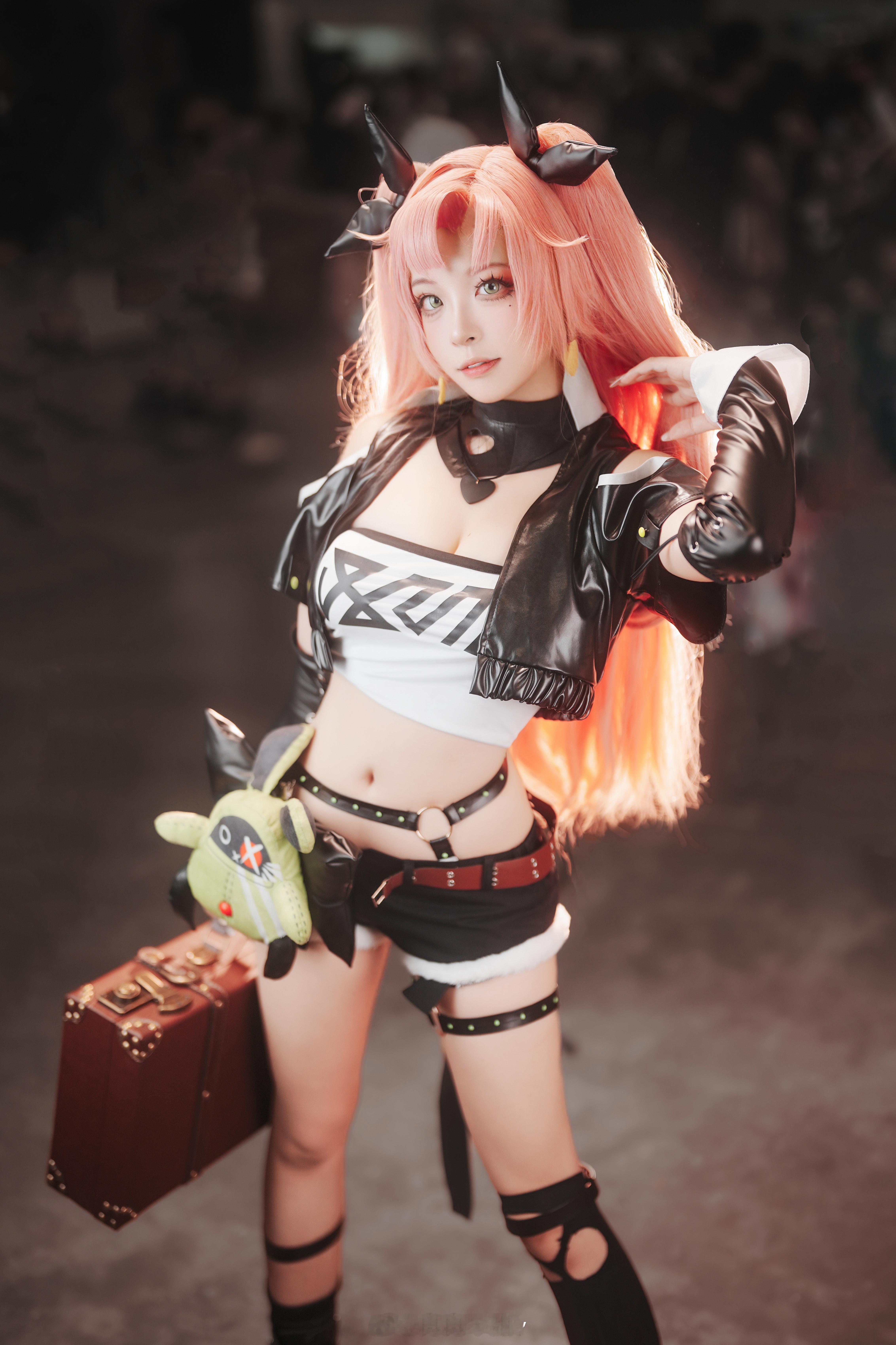 #月邪漫展[超话]##绝区零妮可# 小肚小肚——！摄影：白泽Shirasawa妮
