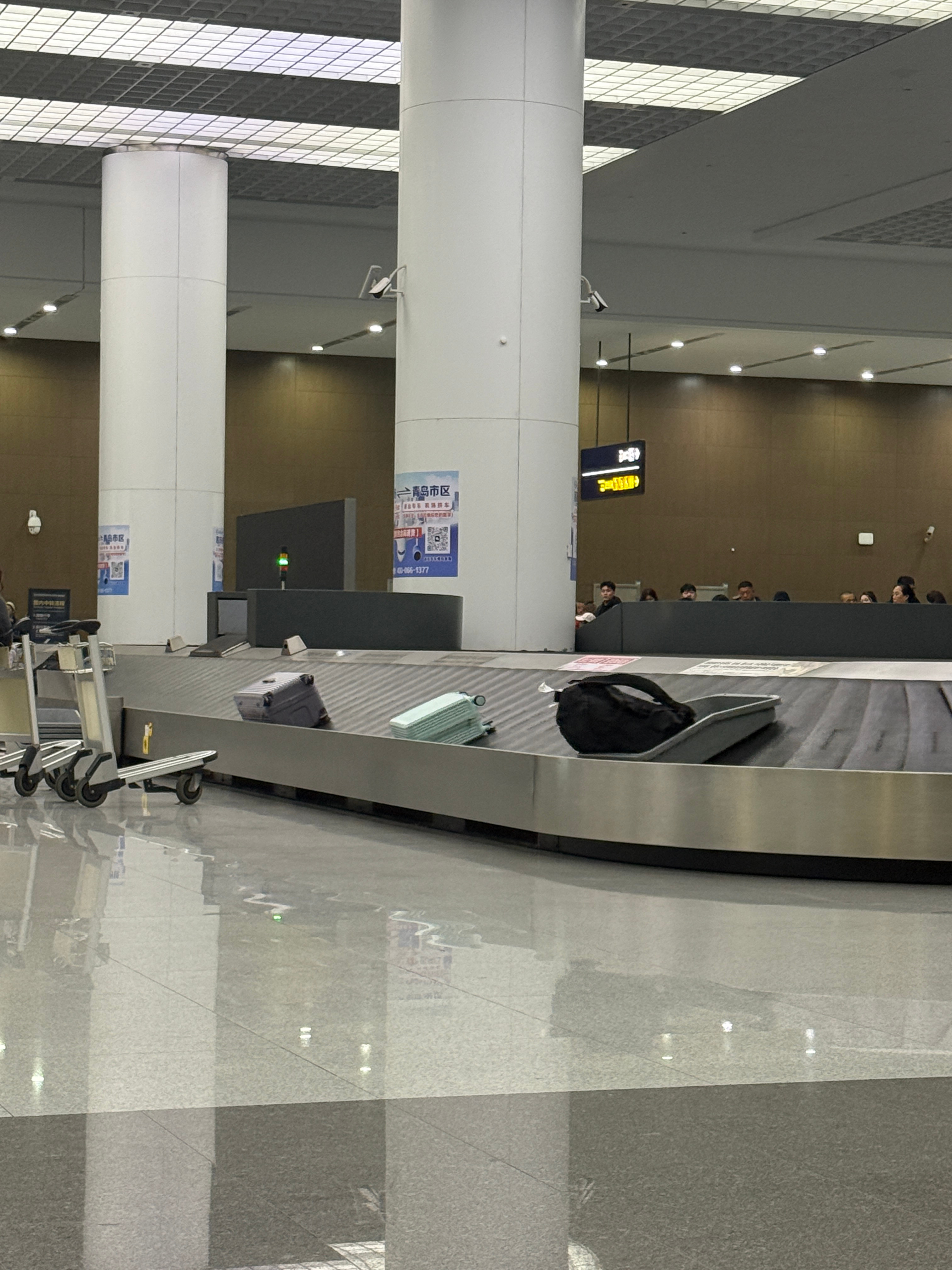 uu们看我IP，俺终于回青岛了～话说青岛航空坐着好像没我想象的那么难受，甚至感觉