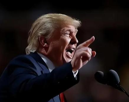 ·特朗普频频挥关税大棒，造谣中国军援伊朗，妄想分海峡收益被伊朗拒绝
 
最近国际