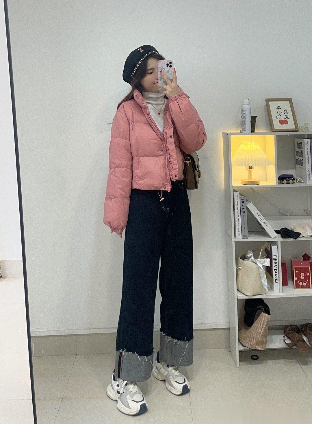 12🈷️10号晚20：00限时优惠超显腿直的一条裤子，蓝黑色颜色非常适合冬天，