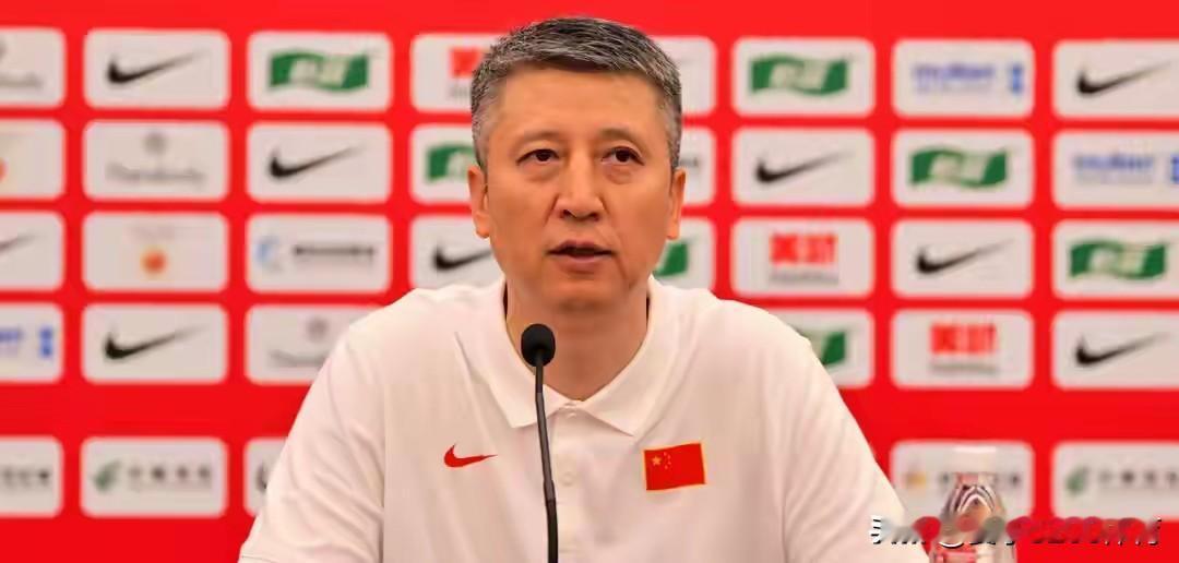 把球队交给这样的人，你放心吗？一个有担当、够严格、重感情的教练，很难不让人服气