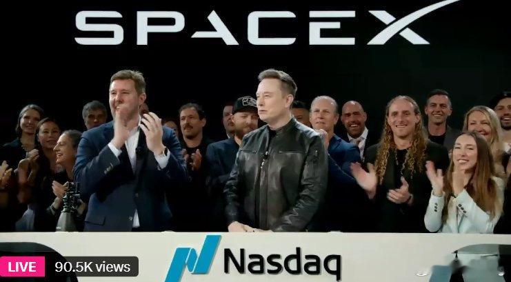 马斯克亮相敲钟仪式马斯克的Space X正式上市了，上市开盘后最高去到172.9