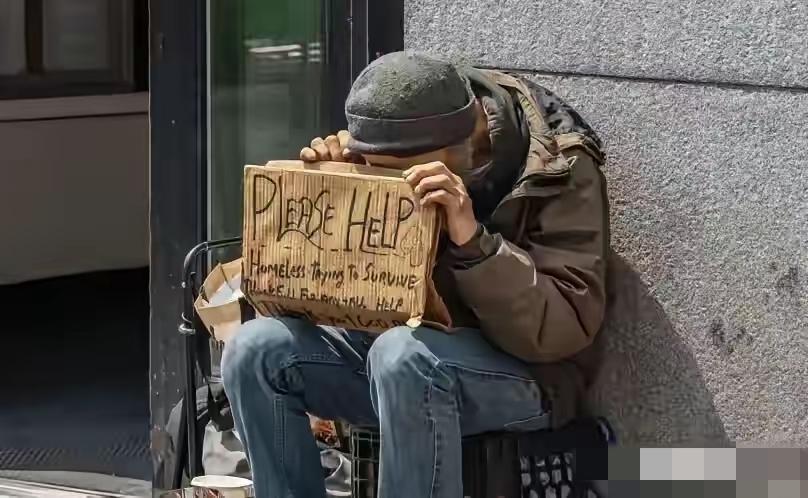 知道了欧美的斩杀线，才恍然大悟。
为何父母死了，在国外定居的子女，都不肯回来参加