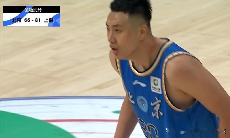 CBA联赛的赛场上，尽管北京北汽在客场和上海久事大比分战成1:1平，让球队在通往