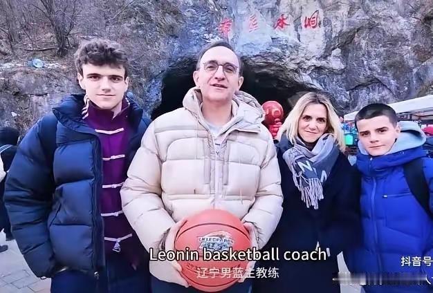 和爱占便宜“掐尖”的人共事或者做邻居，如果你跟他没完没了，他越发精神百倍越战越勇