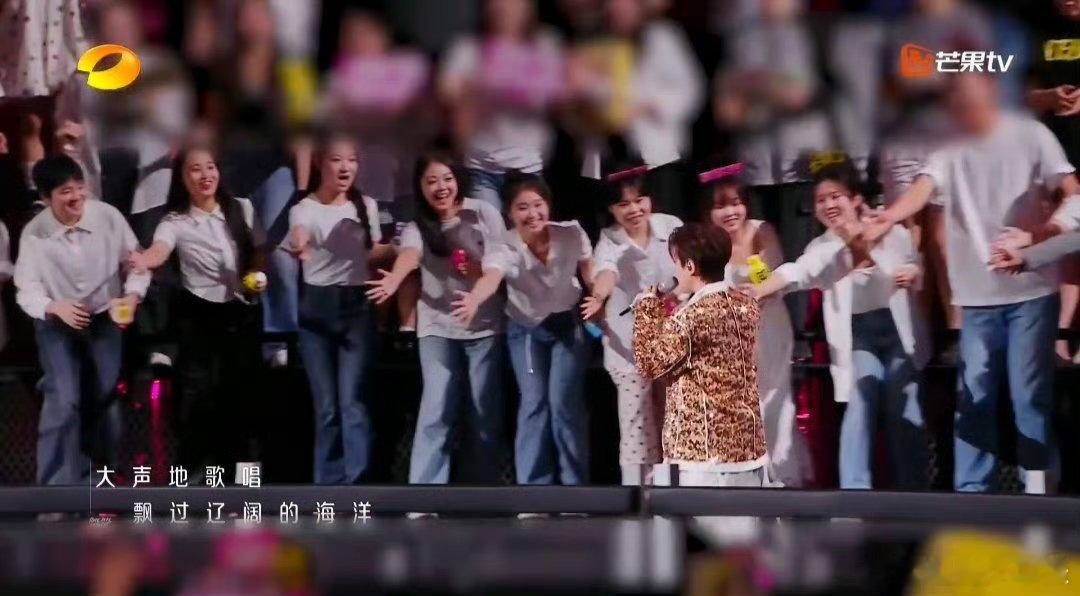 #湖南卫视超女20年售后#时光音乐会真有你的！超女20年售后🈶️，大家对歌唱的