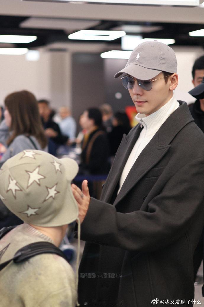 陈伟霆范丞丞意大利回国路透 ​​​