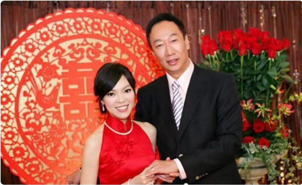 出书自爆对小24岁舞女一见钟情，当年的郭台铭，究竟多潇洒 