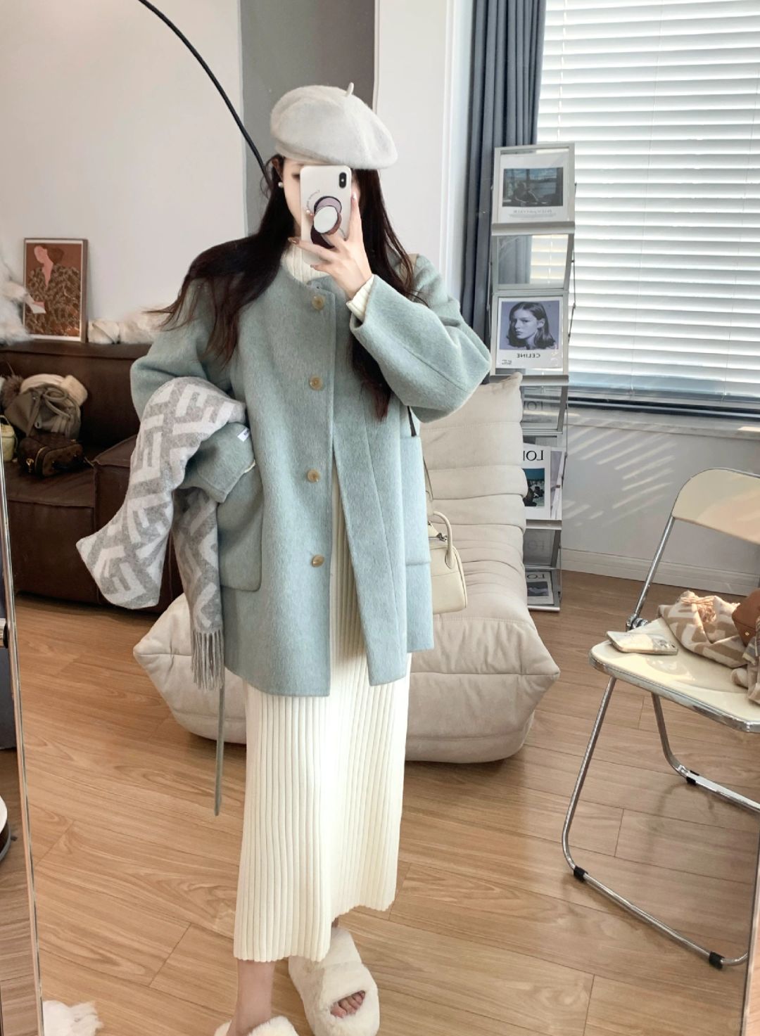 好好看的蓝色大衣🐋