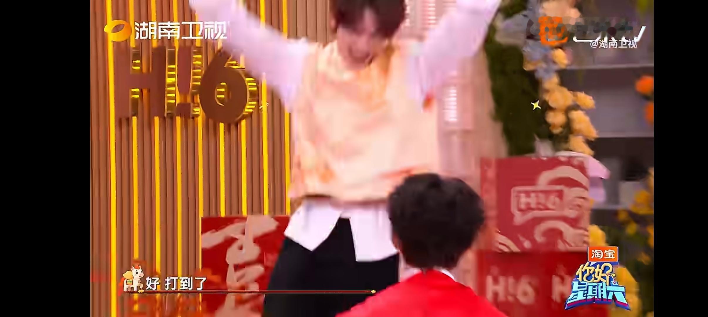 丁程鑫迅雷不及掩耳之势具象化 丁程鑫反应速度只需要0.1秒，玩游戏听到口令一秒“