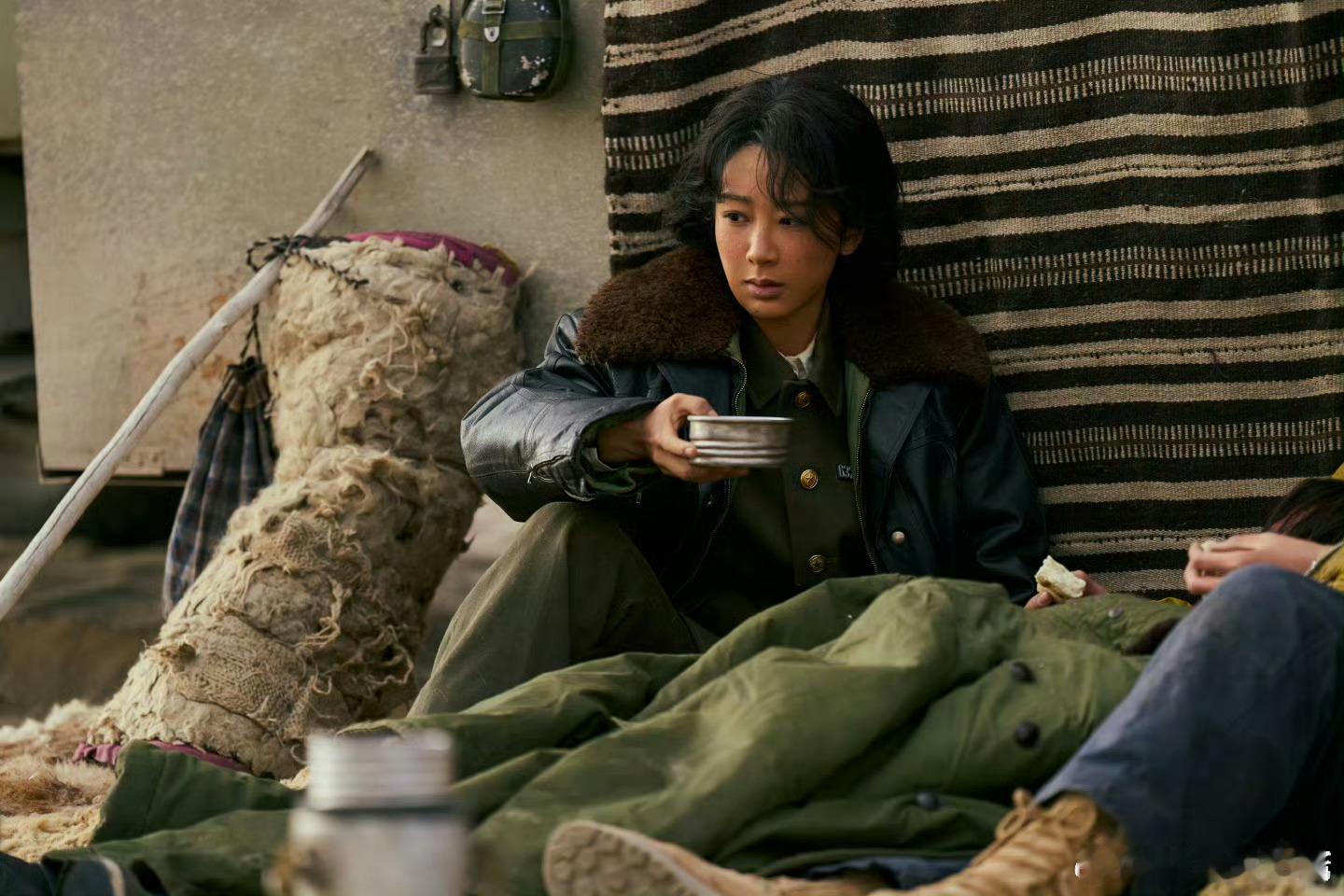 杨紫生命树爱奇艺站内热度破8500杨紫胡歌生命树站内热度破8500 杨紫胡歌都是