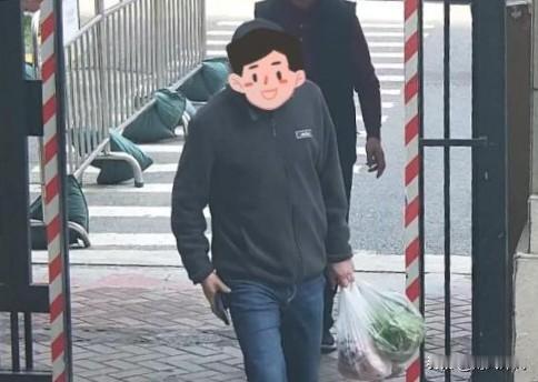 买4个包子付了两万多！老板苦等20天终于找到人。
 
常州这事也太有意思了，男子