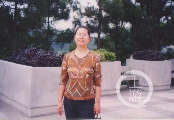 2009年，身家千万的女老板何堃玉，在自家公司人间蒸发，监控拍不到她离开的痕迹，