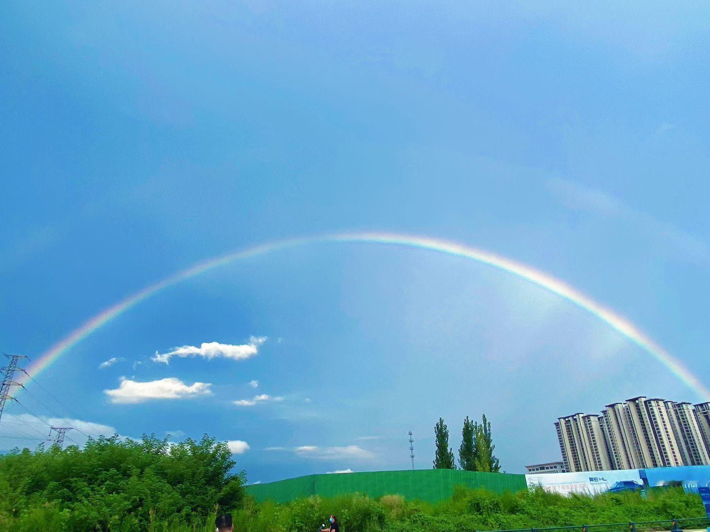 今天郑州的雨后彩虹，见者好运！ 